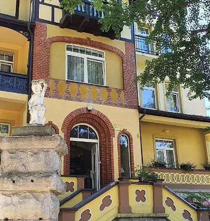 Carmen Couette-café Kudowa-Zdrój