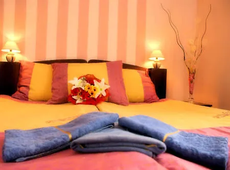 Carmen Bed & Breakfast 3*